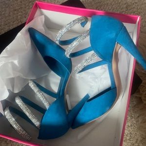 Shoe dazzle blue shoes size 7